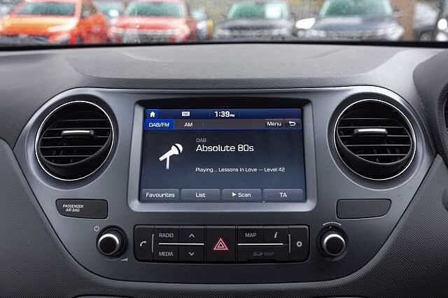 Hyundai I10 1.2 Premium SE 5dr Auto Red