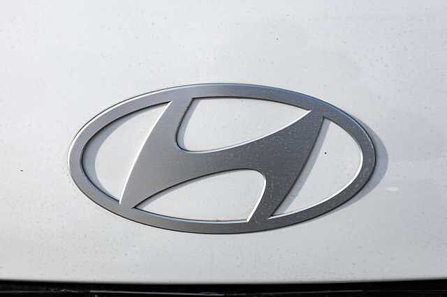 Hyundai I10 1.2 [79] Premium 5dr Auto [Nav] White