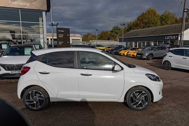 Hyundai I10 1.2 [79] Premium 5dr Auto [Nav] White
