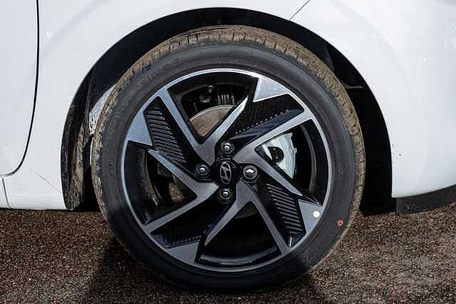 Hyundai I10 1.2 [79] Premium 5dr Auto [Nav] White