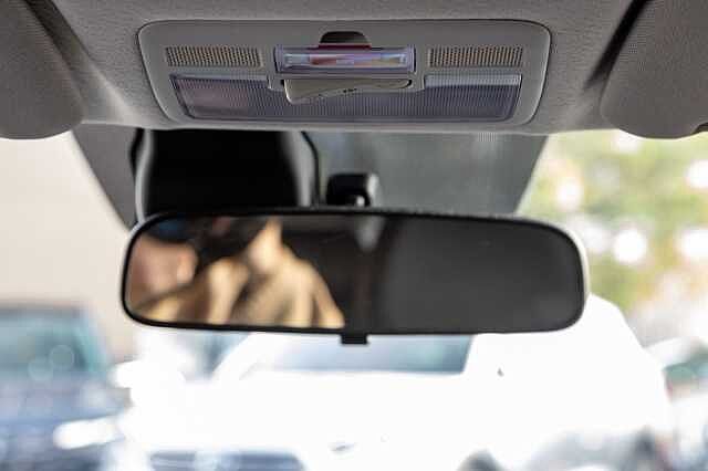 Hyundai I10 1.2 [79] Premium 5dr Auto [Nav] White