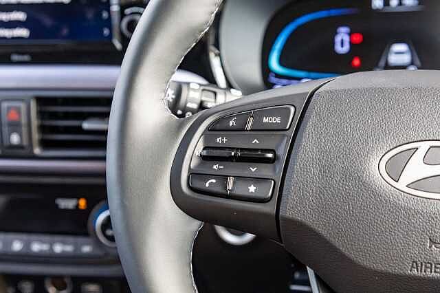 Hyundai I10 1.2 [79] Premium 5dr Auto [Nav] White