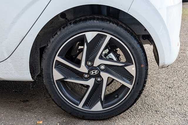 Hyundai i10 1.2 [79] Premium 5dr Auto [Nav]