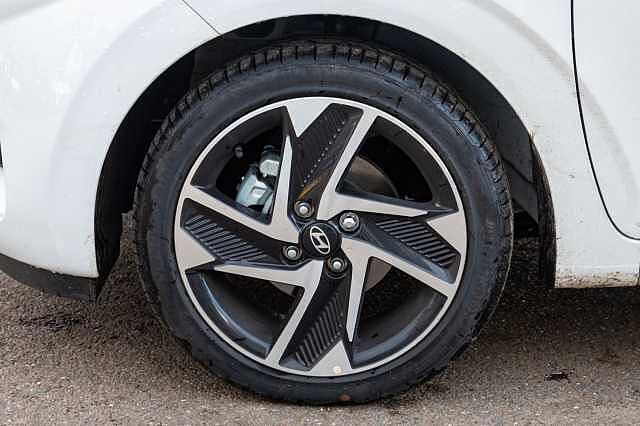 Hyundai i10 1.2 [79] Premium 5dr Auto [Nav]