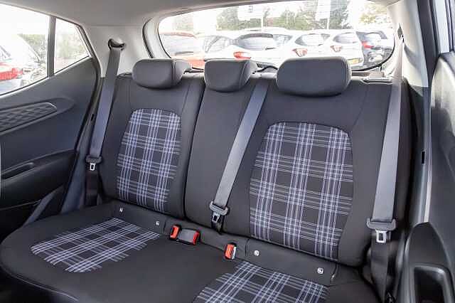 Hyundai i10 1.2 [79] Premium 5dr Auto [Nav]