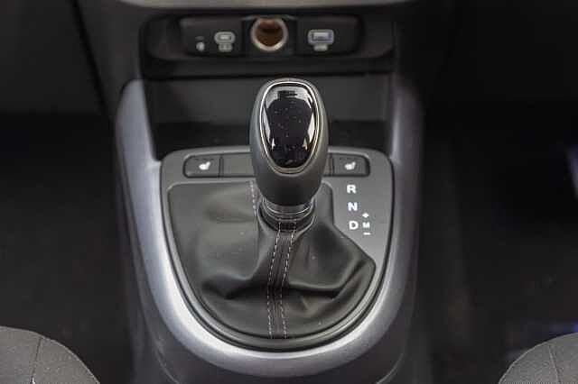 Hyundai i10 1.2 [79] Premium 5dr Auto [Nav]