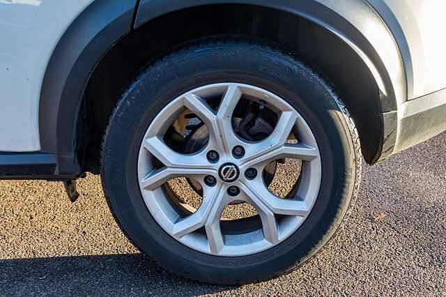 Nissan Juke 1.0 DiG-T 114 N-Connecta 5dr