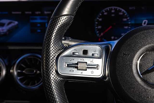 Mercedes-Benz Cla 180 AMG Line Premium Plus 4dr Tip Auto