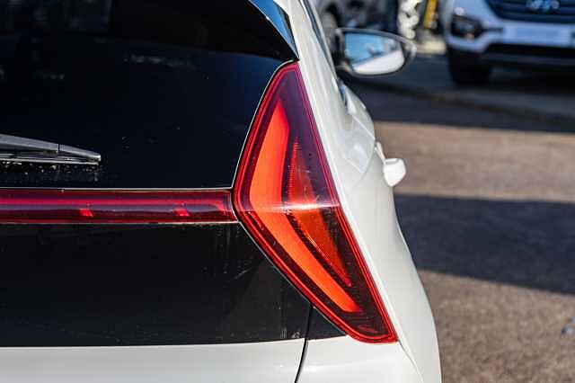 Hyundai BAYON 1.0 TGDi 48V MHEV Premium 5dr White