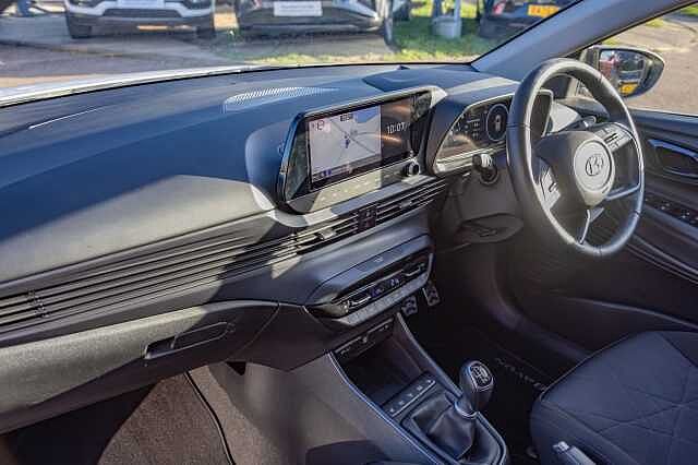 Hyundai BAYON 1.0 TGDi 48V MHEV Premium 5dr White