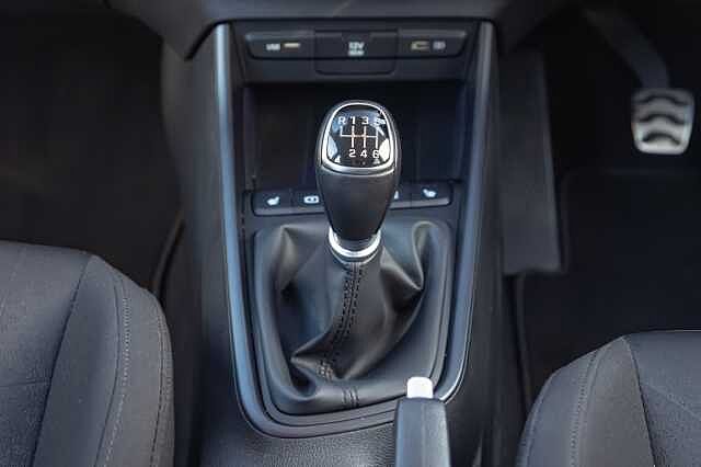 Hyundai BAYON 1.0 TGDi 48V MHEV Premium 5dr White