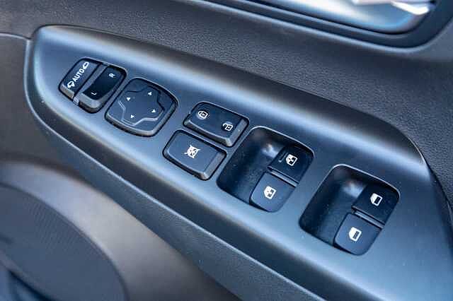 Hyundai KONA 150kW Premium 64kWh 5dr Auto