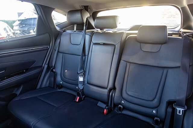 Hyundai TUCSON 1.6 TGDi Hybrid 230 Ultimate 5dr 2WD Auto White