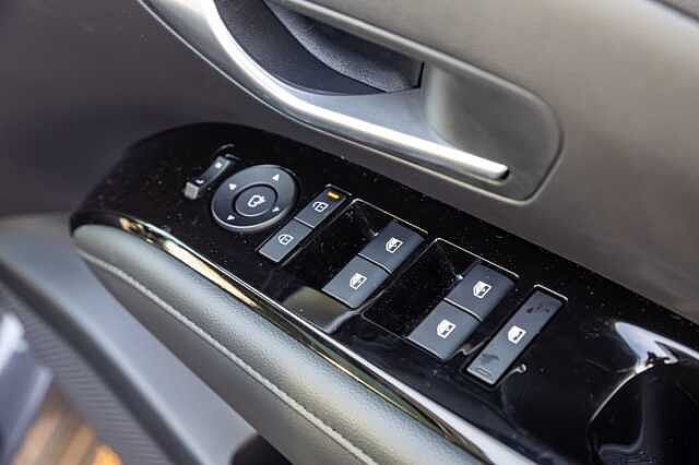 Hyundai TUCSON 1.6T Hybrid Ultimate 5dr Auto Grey