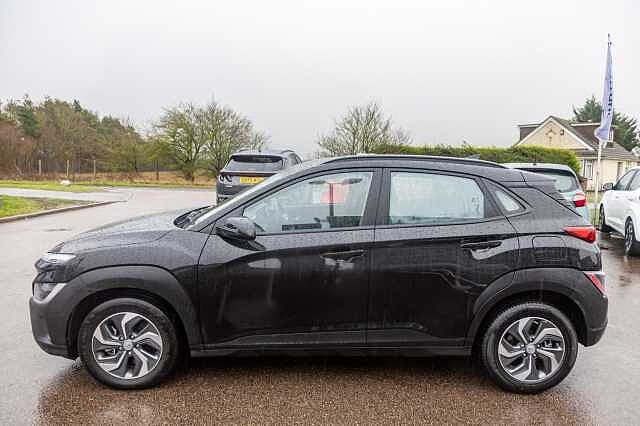 Hyundai KONA 1.6 GDi Hybrid SE Connect 5dr DCT Black