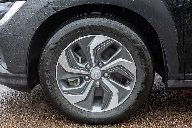 Hyundai KONA 1.6 GDi Hybrid SE Connect 5dr DCT Black