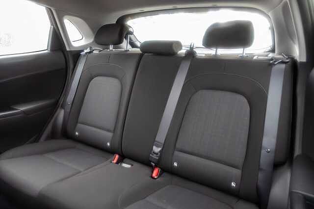 Hyundai KONA 1.6 GDi Hybrid SE Connect 5dr DCT Black