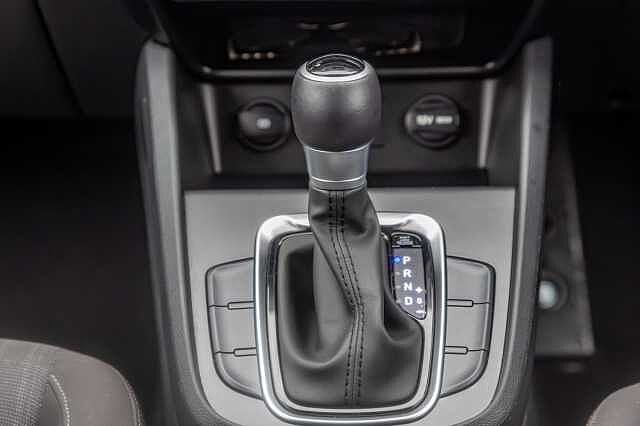 Hyundai KONA 1.6 GDi Hybrid SE Connect 5dr DCT Black