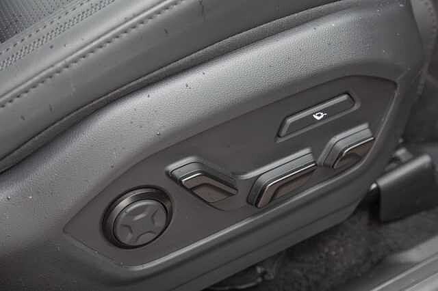 Hyundai SANTA FE 1.6 TGDi 239 Hybrid Calligraphy 5dr Auto