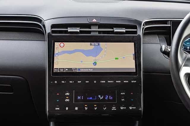 Hyundai TUCSON 1.6 TGDi 48V MHD SE Connect 5dr 2WD DCT White