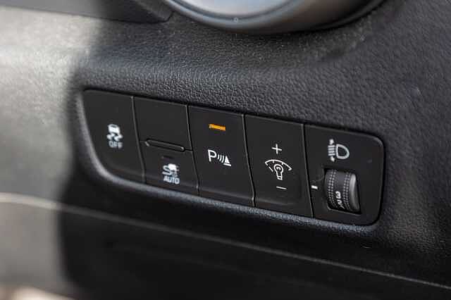 Hyundai KONA 150kW Premium 64kWh 5dr Auto Grey