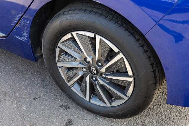 Hyundai IONIQ 100kW Premium 38kWh 5dr Auto