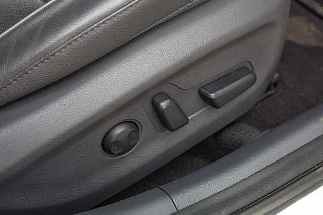 Hyundai IONIQ 100kW Premium SE 38kWh 5dr Auto