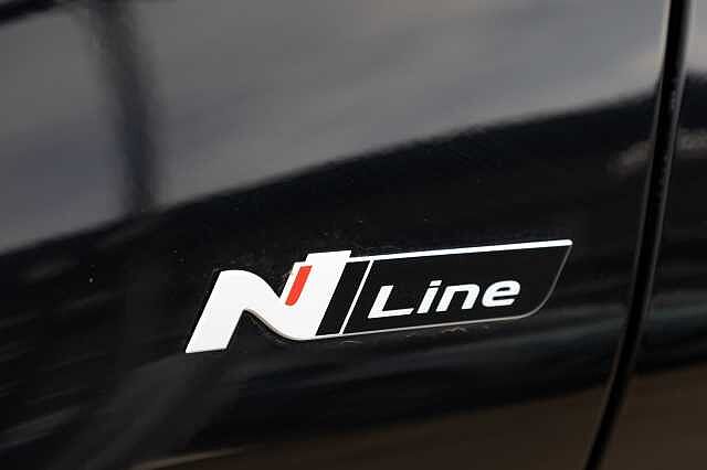 Hyundai TUCSON 1.6T Hybrid N Line S 5dr Auto Black