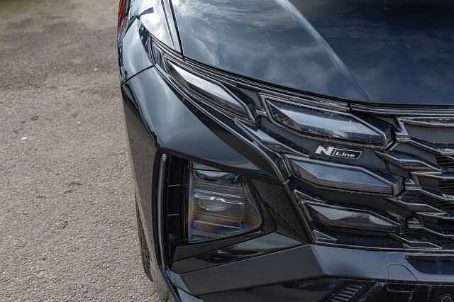 Hyundai TUCSON 1.6T Hybrid N Line S 5dr Auto Black