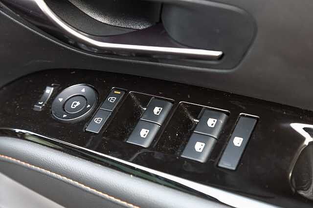 Hyundai TUCSON 1.6T Hybrid N Line S 5dr Auto Black