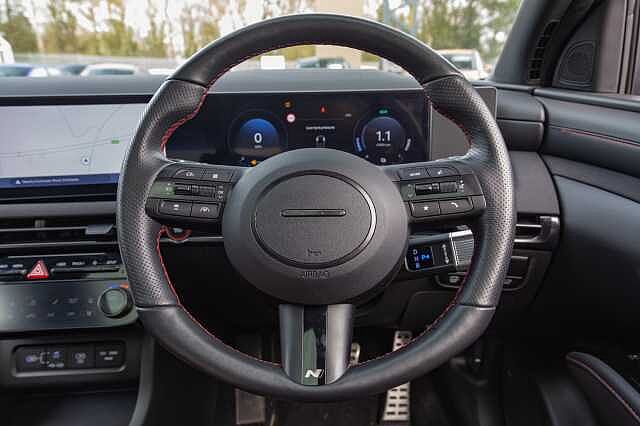 Hyundai TUCSON 1.6T Hybrid N Line S 5dr Auto Black