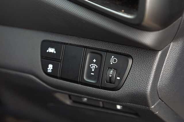 Hyundai IONIQ 100kW Premium 38kWh 5dr Auto