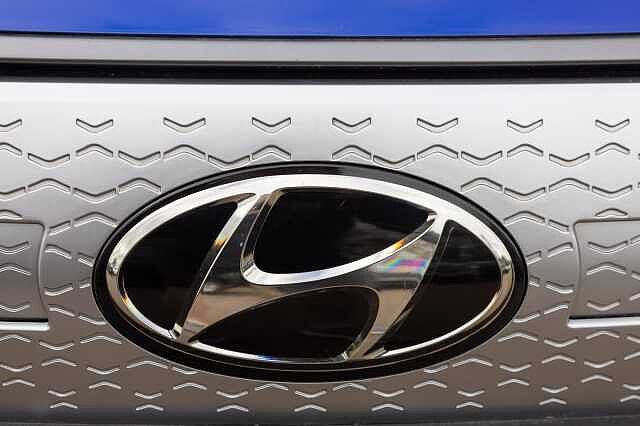 Hyundai IONIQ 100kW Premium 38kWh 5dr Auto Blue