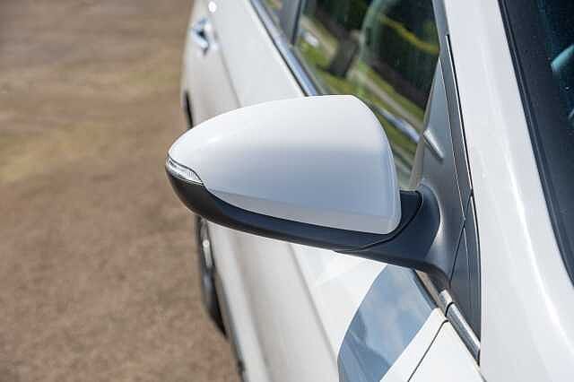 Hyundai IONIQ 100kW Premium 38kWh 5dr Auto