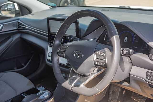 Hyundai IONIQ 100kW Premium 38kWh 5dr Auto