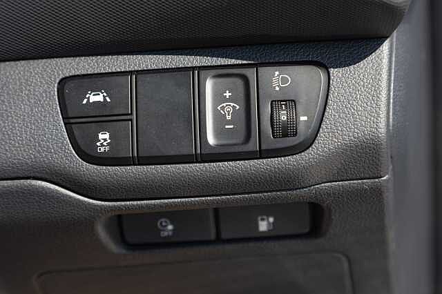 Hyundai IONIQ 100kW Premium 38kWh 5dr Auto