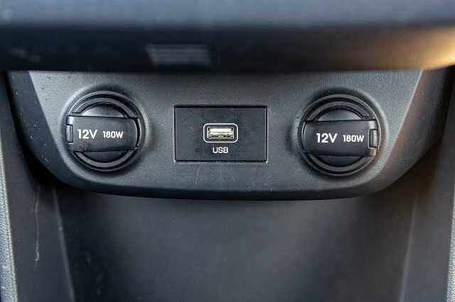 Hyundai IONIQ 100kW Premium 38kWh 5dr Auto