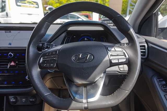 Hyundai IONIQ 100kW Premium 38kWh 5dr Auto