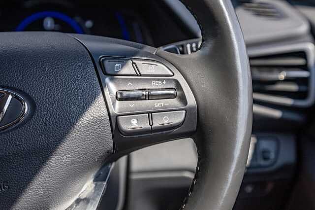 Hyundai IONIQ 100kW Premium 38kWh 5dr Auto