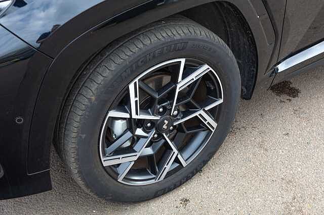 Hyundai TUCSON 1.6T Hybrid N Line S 5dr Auto Black