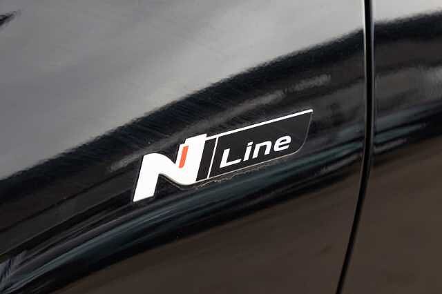 Hyundai TUCSON 1.6T Hybrid N Line S 5dr Auto Black