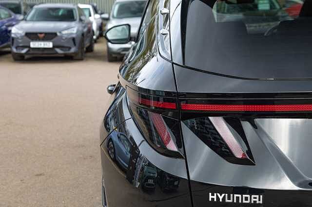 Hyundai TUCSON 1.6T Hybrid N Line S 5dr Auto Black