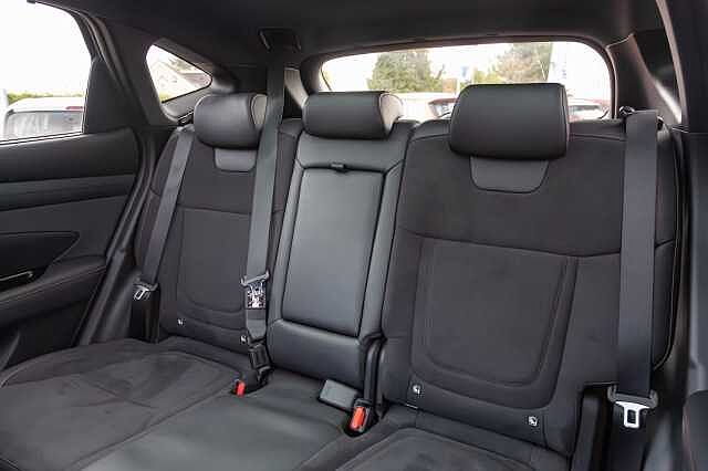 Hyundai TUCSON 1.6T Hybrid N Line S 5dr Auto Black