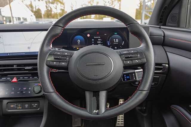 Hyundai TUCSON 1.6T Hybrid N Line S 5dr Auto Black