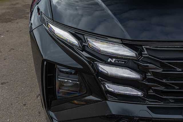 Hyundai TUCSON 1.6T Hybrid N Line S 5dr Auto Black
