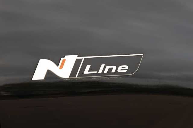 Hyundai TUCSON 1.6T Hybrid N Line S 5dr Auto Black