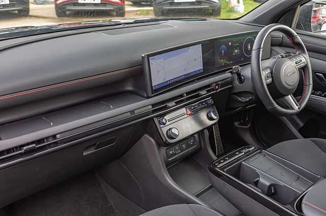 Hyundai TUCSON 1.6T Hybrid N Line S 5dr Auto Black