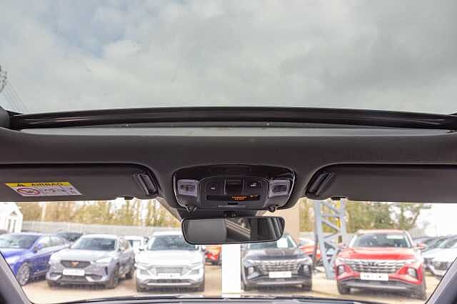 Hyundai TUCSON 1.6T Hybrid N Line S 5dr Auto Black