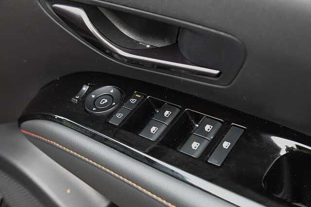 Hyundai TUCSON 1.6T Hybrid N Line S 5dr Auto Black