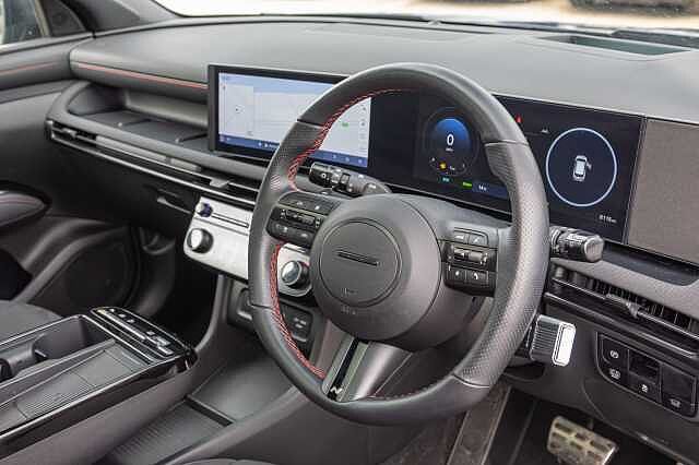 Hyundai TUCSON 1.6T Hybrid N Line S 5dr Auto Black